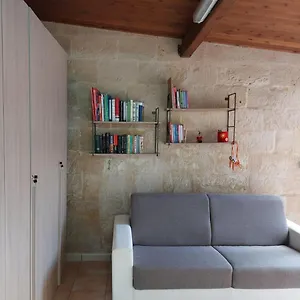 suite-del-conservatorio-nel-centro-storico.lecce-hotels.com/